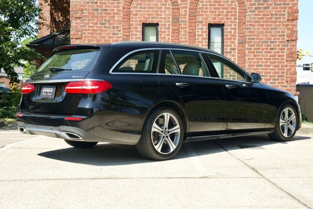 2018 Mercedes-Benz E-Class E400 4MATIC's photo