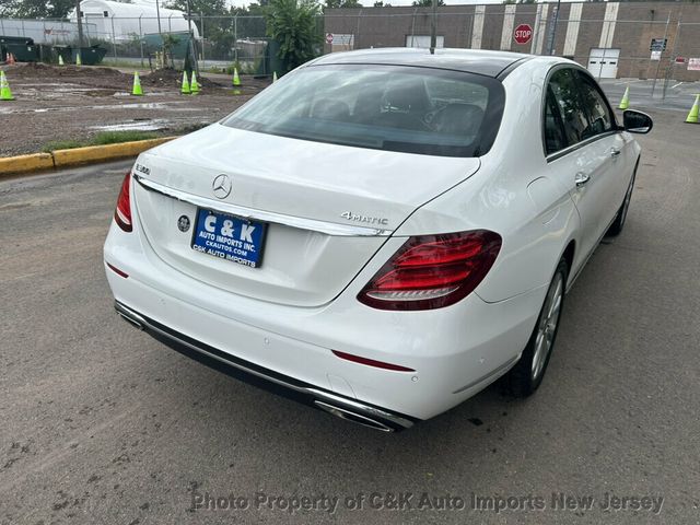 2018 Mercedes-Benz E-Class PANO ROOF!! LUXURY PKG!! HTD SEATS!! HTD STEERING WHEEL!! - 23055634 - 10