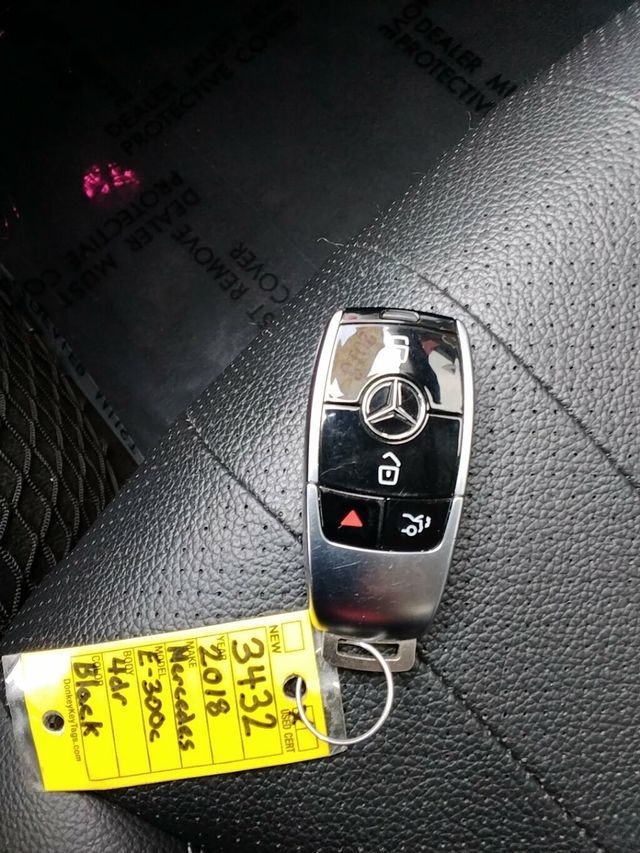 2018 Mercedes-Benz E-Class SPORT PACKAGE - 23091412 - 28