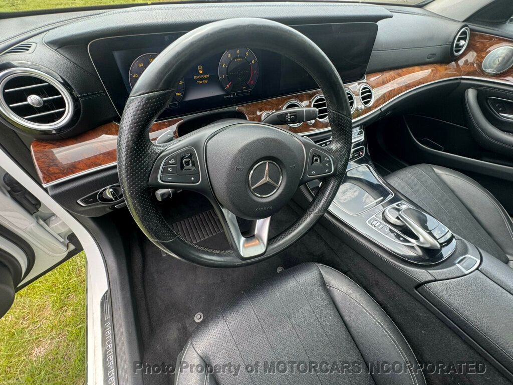 2018 Mercedes Benz E 300 4MATIC Sedan photo 9