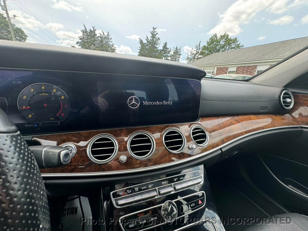 2018 Mercedes Benz E 300 4MATIC Sedan photo 14