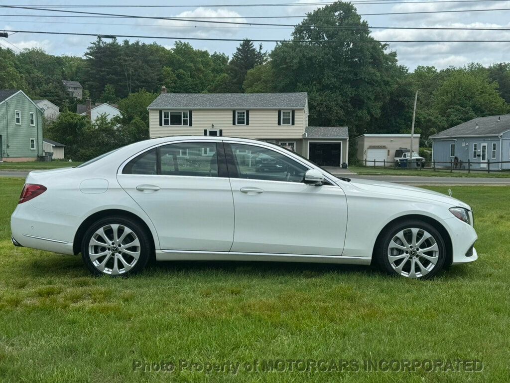 2018 Mercedes Benz E 300 4MATIC Sedan photo 18