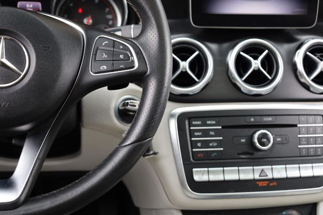 2018 Mercedes-Benz GLA GLA 250 - 23022805 - 30