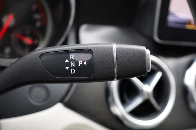 2018 Mercedes-Benz GLA GLA 250 - 23022805 - 33