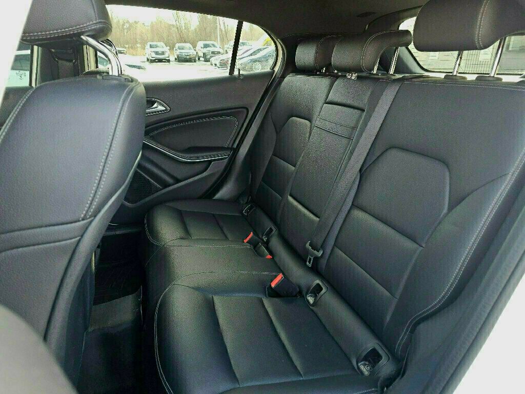 2018 Mercedes-Benz GLA GLA 250 4MATIC SUV - 22980379 - 18