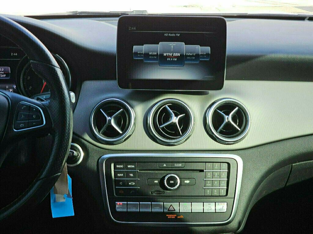 2018 Mercedes-Benz GLA GLA 250 4MATIC SUV - 22980379 - 22