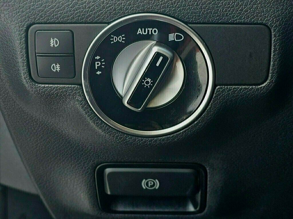 2018 Mercedes-Benz GLA GLA 250 4MATIC SUV - 22980379 - 30