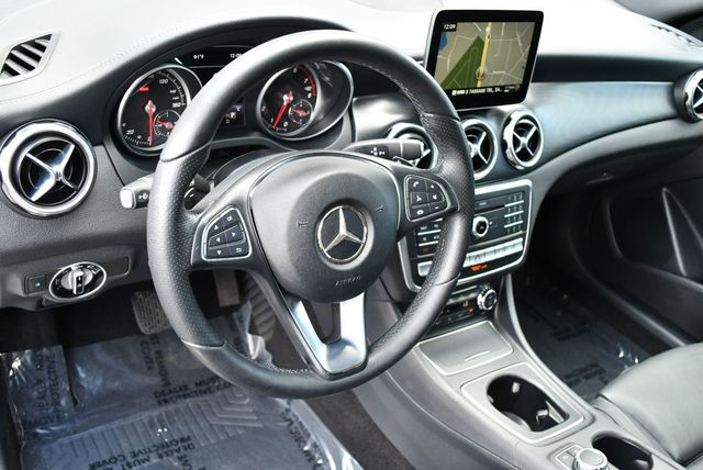 2018 Mercedes-Benz GLA GLA 250 4MATIC SUV W/Multimedia, Premium & AMG Line Exterior Pkg - 23065741 - 12