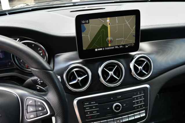 2018 Mercedes-Benz GLA GLA 250 4MATIC SUV W/Multimedia, Premium & AMG Line Exterior Pkg - 23065741 - 52