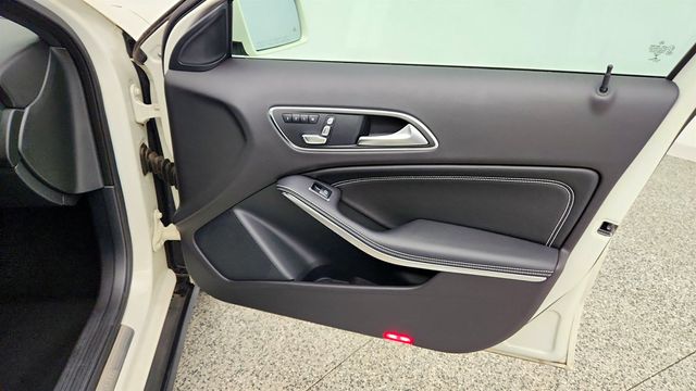 2018 Mercedes-Benz GLA GLA 250 4MATIC w/ Smartphone Integration & Heated Seats - 23039436 - 23