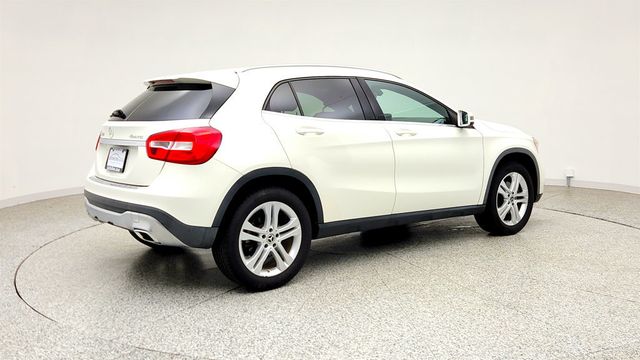 2018 Mercedes-Benz GLA GLA 250 4MATIC w/ Smartphone Integration & Heated Seats - 23039436 - 4