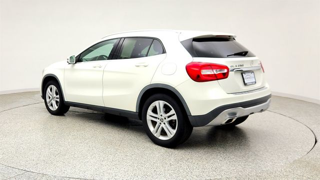 2018 Mercedes-Benz GLA GLA 250 4MATIC w/ Smartphone Integration & Heated Seats - 23039436 - 6