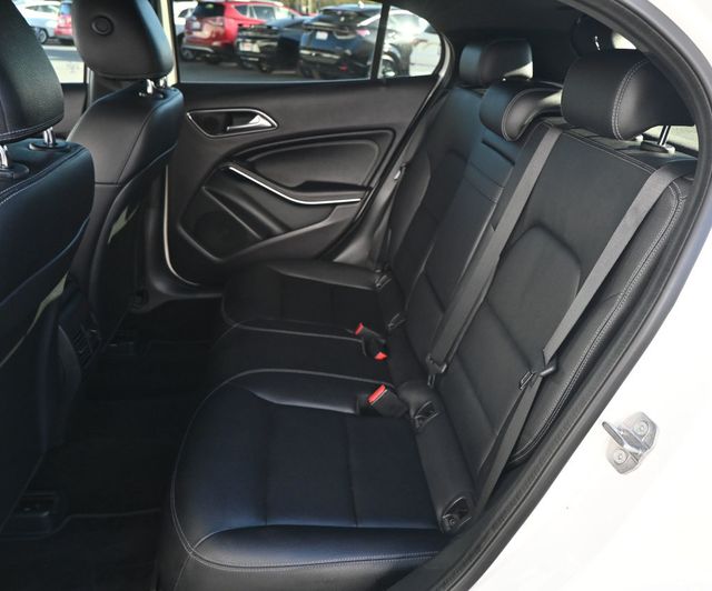 2018 Mercedes-Benz GLA GLA 250 SUV - 22969964 - 13