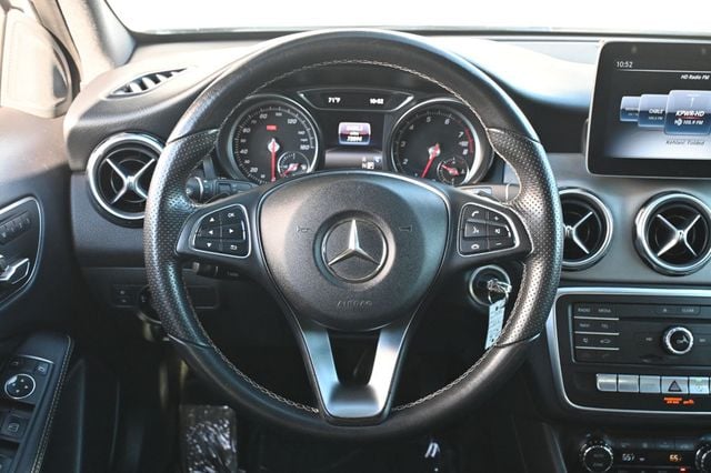 2018 Mercedes-Benz GLA GLA 250 SUV - 22969964 - 8