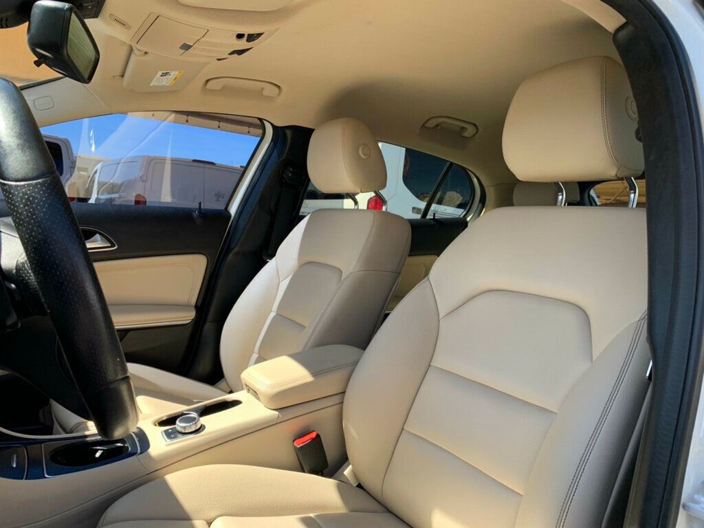 2018 Mercedes-Benz GLA GLA 250 SUV - 22999660 - 16