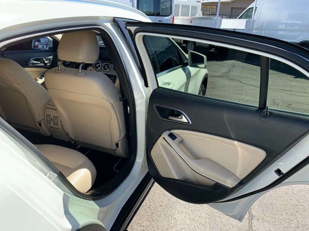 2018 Mercedes-Benz GLA GLA 250 SUV - 22999660 - 30