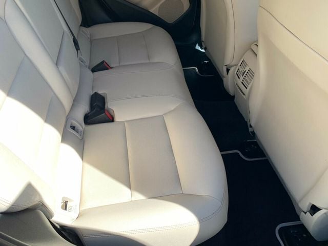 2018 Mercedes-Benz GLA GLA 250 SUV - 22999660 - 32