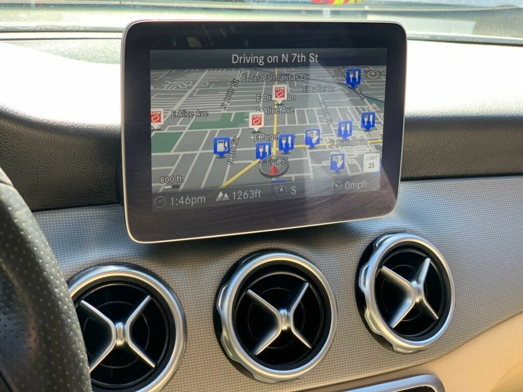 2018 Mercedes-Benz GLA GLA 250 SUV - 22999660 - 3