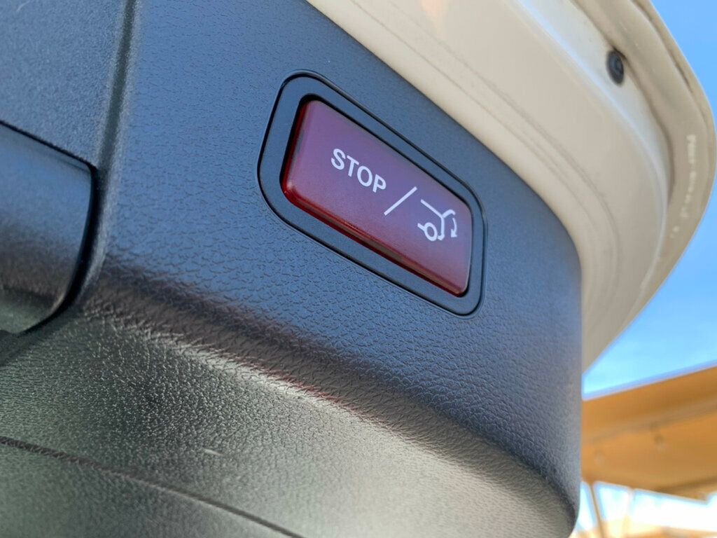 2018 Mercedes-Benz GLA GLA 250 SUV - 22999660 - 40