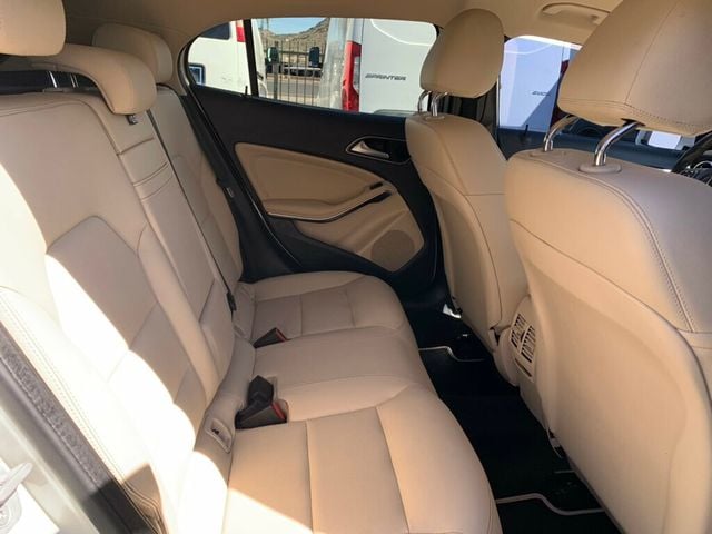 2018 Mercedes-Benz GLA GLA 250 SUV - 22999660 - 5