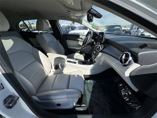 2018 Mercedes-Benz GLA GLA 250 SUV - 22657351 - 10