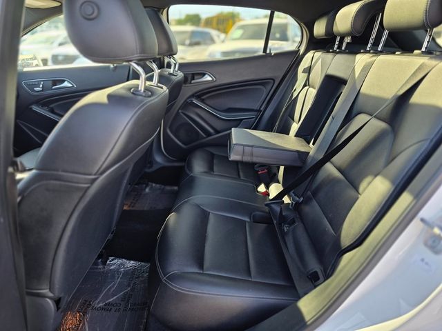 2018 Mercedes-Benz GLA GLA 250 SUV - 22973685 - 17