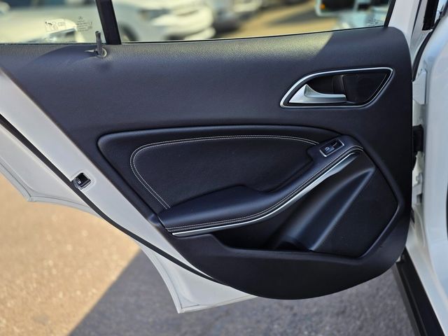 2018 Mercedes-Benz GLA GLA 250 SUV - 22973685 - 20