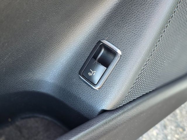 2018 Mercedes-Benz GLA GLA 250 SUV - 22973685 - 24