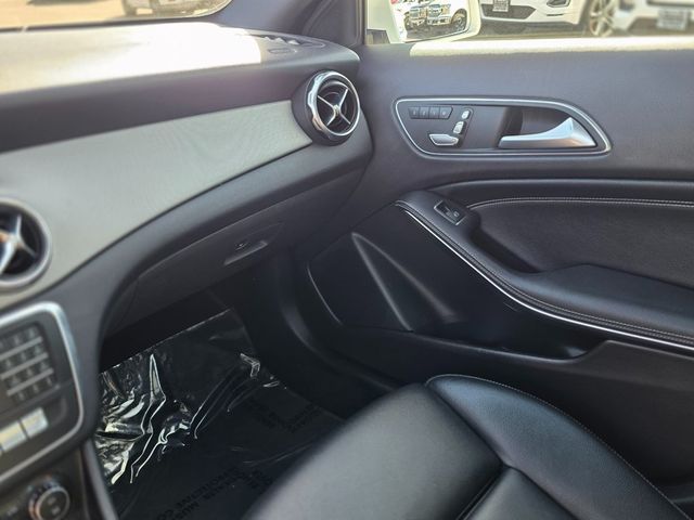 2018 Mercedes-Benz GLA GLA 250 SUV - 22973685 - 36