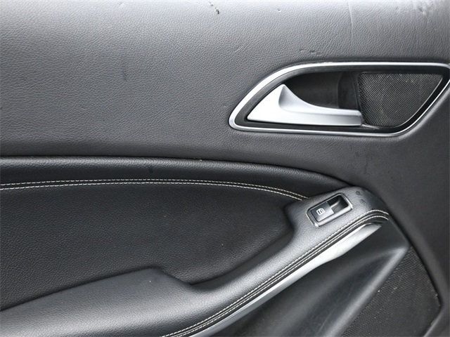 2018 Mercedes Benz GLA 250 photo 9
