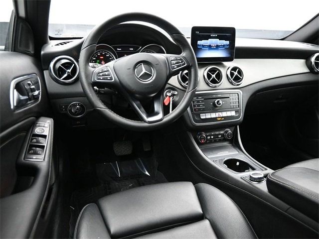 2018 Mercedes Benz GLA 250 photo 12