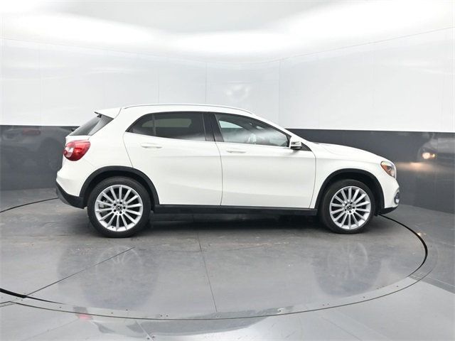 2018 Mercedes Benz GLA 250 photo 26