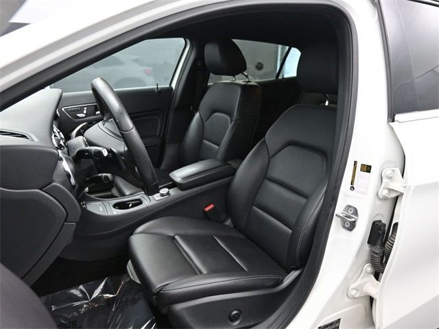 2018 Mercedes Benz GLA 250 photo 4