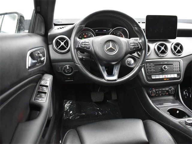 2018 Mercedes Benz GLA 250 photo 13