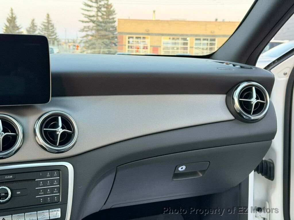 2018 Mercedes-Benz GLA ONE OWNER! 52972 KMS! CERTIFIED! - 23012311 - 27