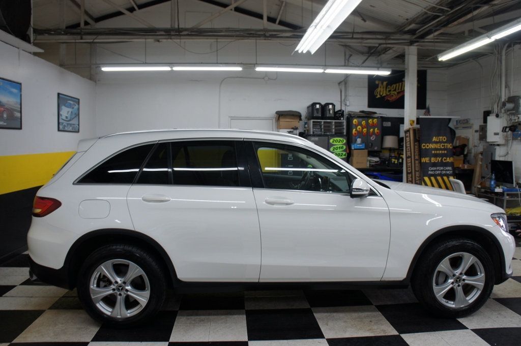 2018 Mercedes-Benz GLC 1-Owner, CARFAX Certified! Android Auto Apple CarPlay! - 22942288 - 14