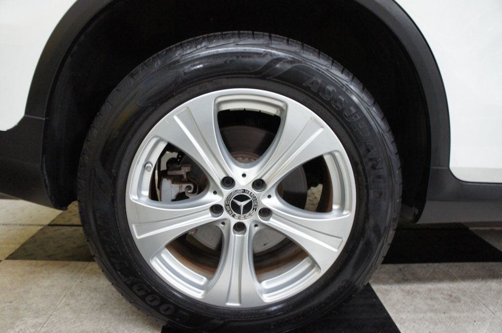 2018 Mercedes-Benz GLC 1-Owner, CARFAX Certified! Android Auto Apple CarPlay! - 22942288 - 15