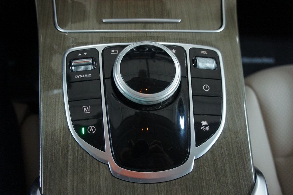 2018 Mercedes-Benz GLC 1-Owner, CARFAX Certified! Android Auto Apple CarPlay! - 22942288 - 32