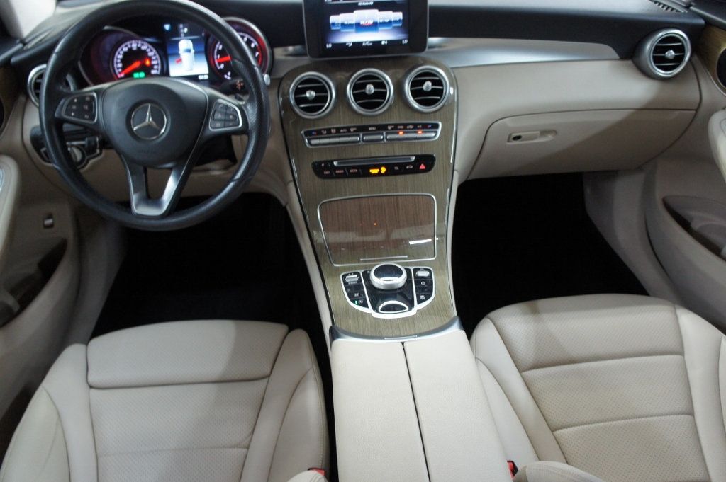 2018 Mercedes-Benz GLC 1-Owner, CARFAX Certified! Android Auto Apple CarPlay! - 22942288 - 36