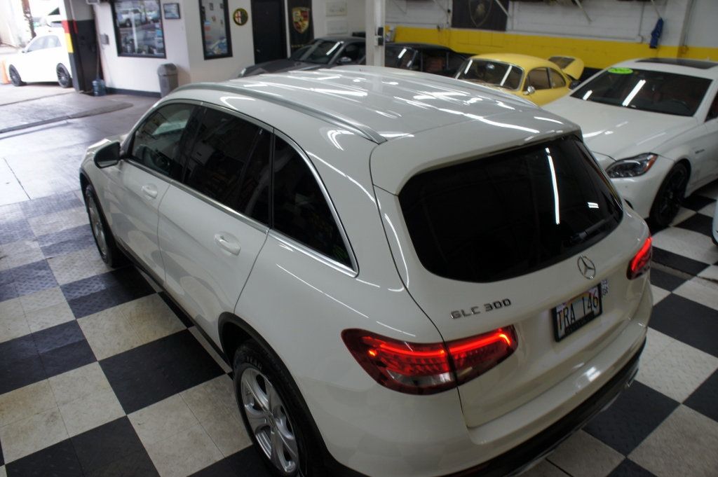 2018 Mercedes-Benz GLC 1-Owner, CARFAX Certified! Android Auto Apple CarPlay! - 22942288 - 38