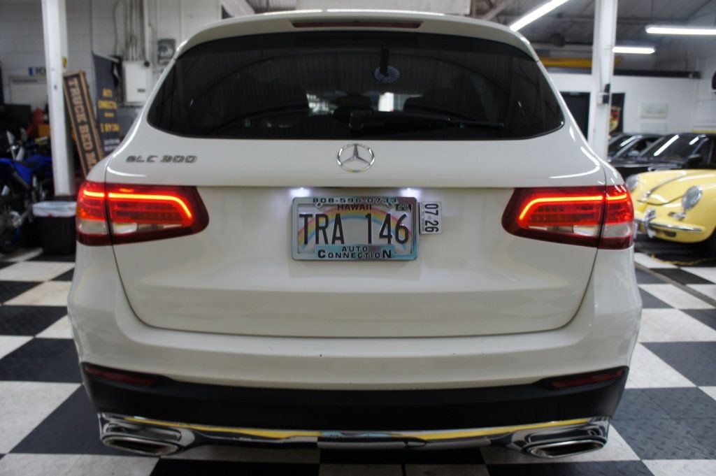 2018 Mercedes-Benz GLC 1-Owner, CARFAX Certified! Android Auto Apple CarPlay! - 22942288 - 6