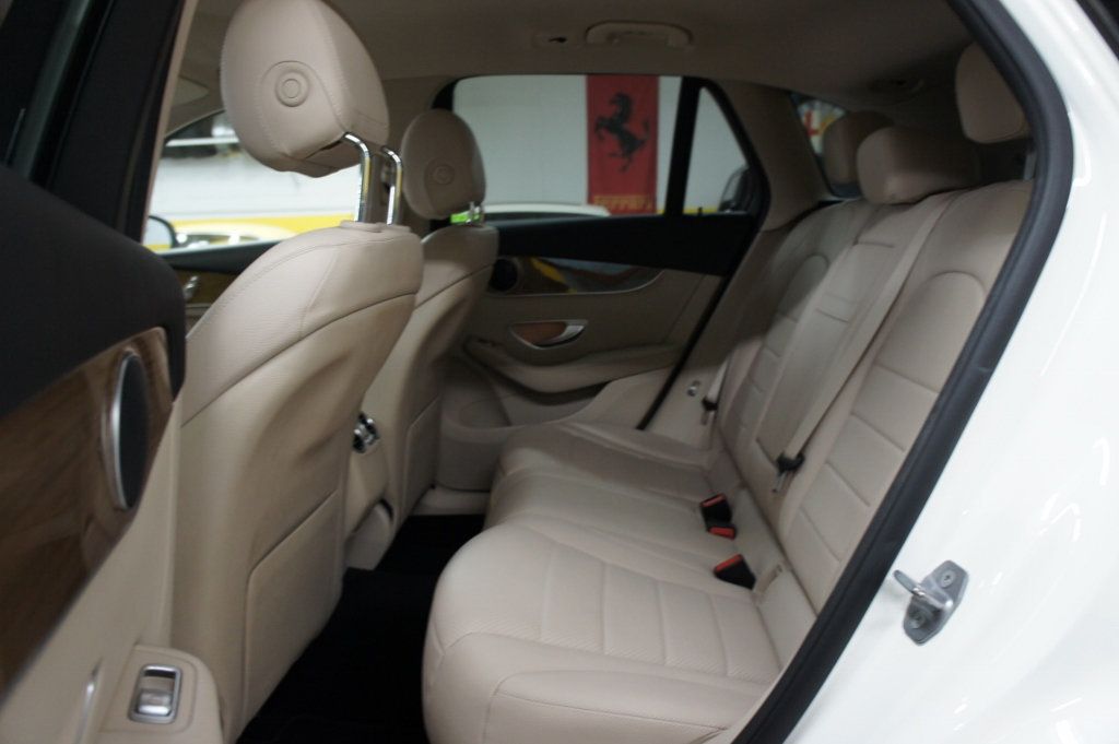 2018 Mercedes-Benz GLC 1-Owner, CARFAX Certified! Android Auto Apple CarPlay! - 22942288 - 7