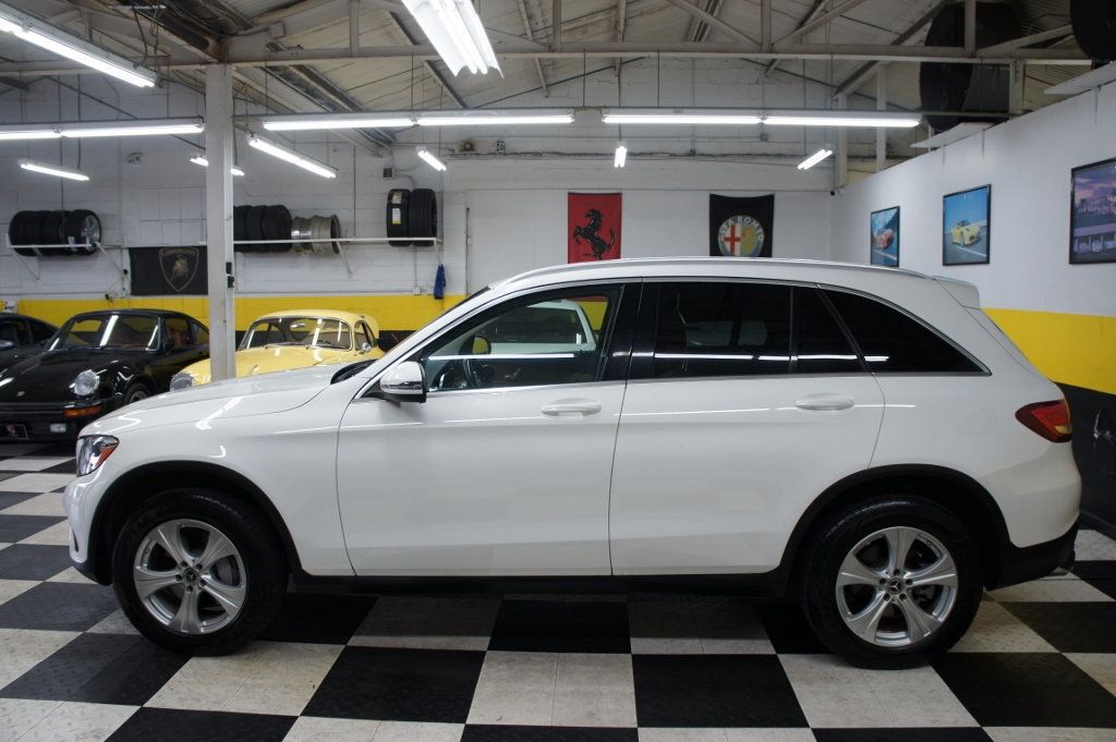 2018 Mercedes-Benz GLC 1-Owner, CARFAX Certified! Android Auto Apple CarPlay! - 22942288 - 8