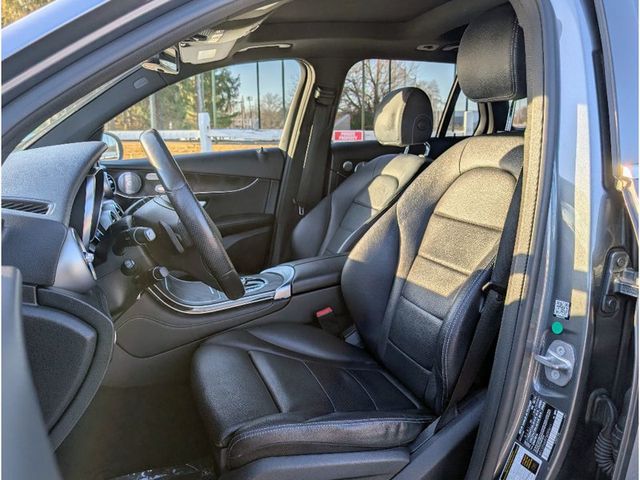 2018 Mercedes-Benz GLC 300 - 22960660 - 13