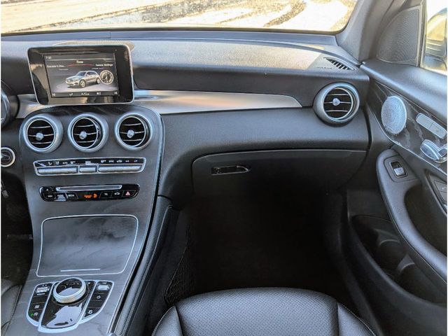 2018 Mercedes-Benz GLC 300 - 22960660 - 27