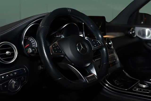 2018 Mercedes-Benz GLC AMG GLC 63 4MATIC SUV - 22980246 - 23