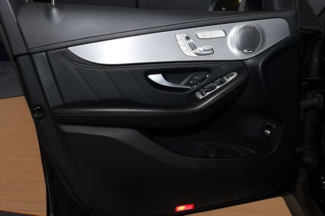 2018 Mercedes-Benz GLC AMG GLC 63 4MATIC SUV - 22980246 - 24