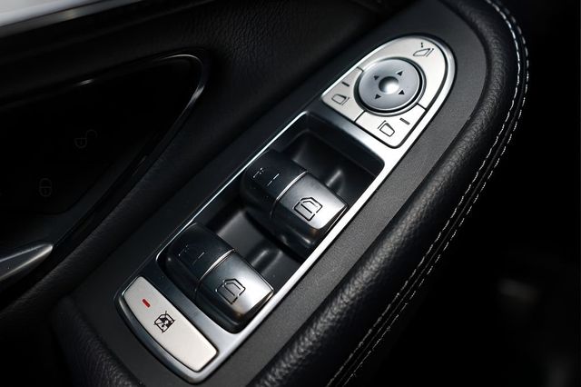 2018 Mercedes-Benz GLC AMG GLC 63 4MATIC SUV - 22980246 - 26