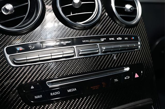 2018 Mercedes-Benz GLC AMG GLC 63 4MATIC SUV - 22980246 - 32