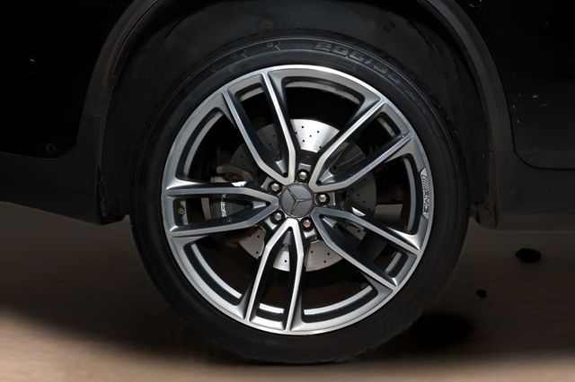 2018 Mercedes-Benz GLC AMG GLC 63 4MATIC SUV - 22980246 - 41